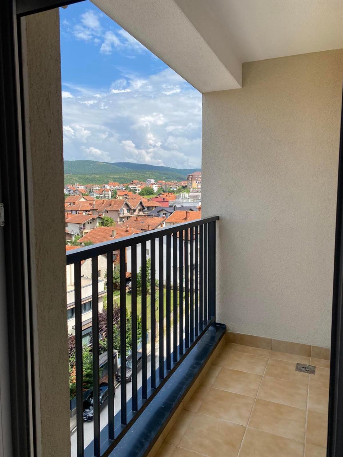 Private Apartments Prishtina Prishtine Bagian luar foto