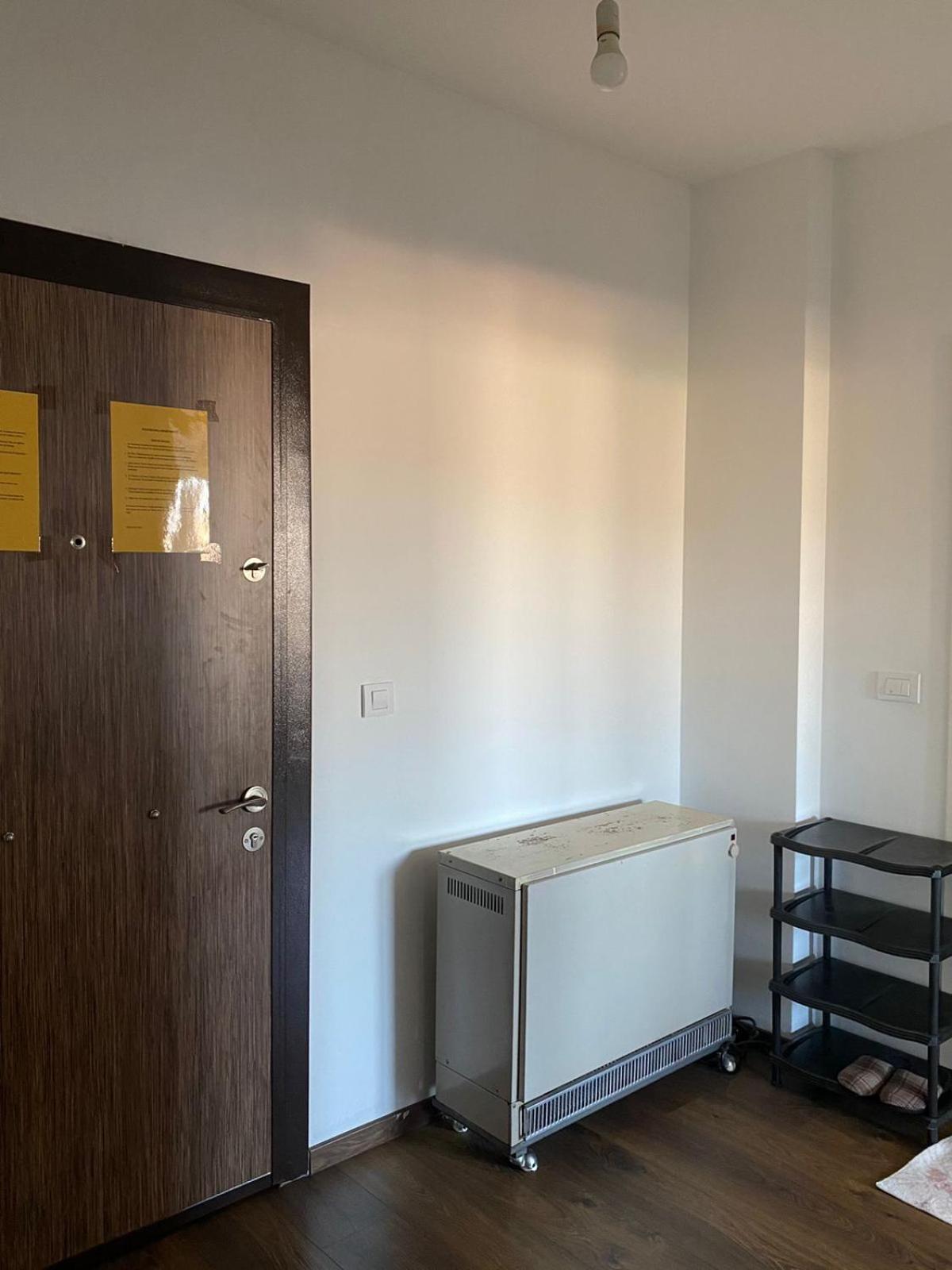 Private Apartments Prishtina Prishtine Bagian luar foto