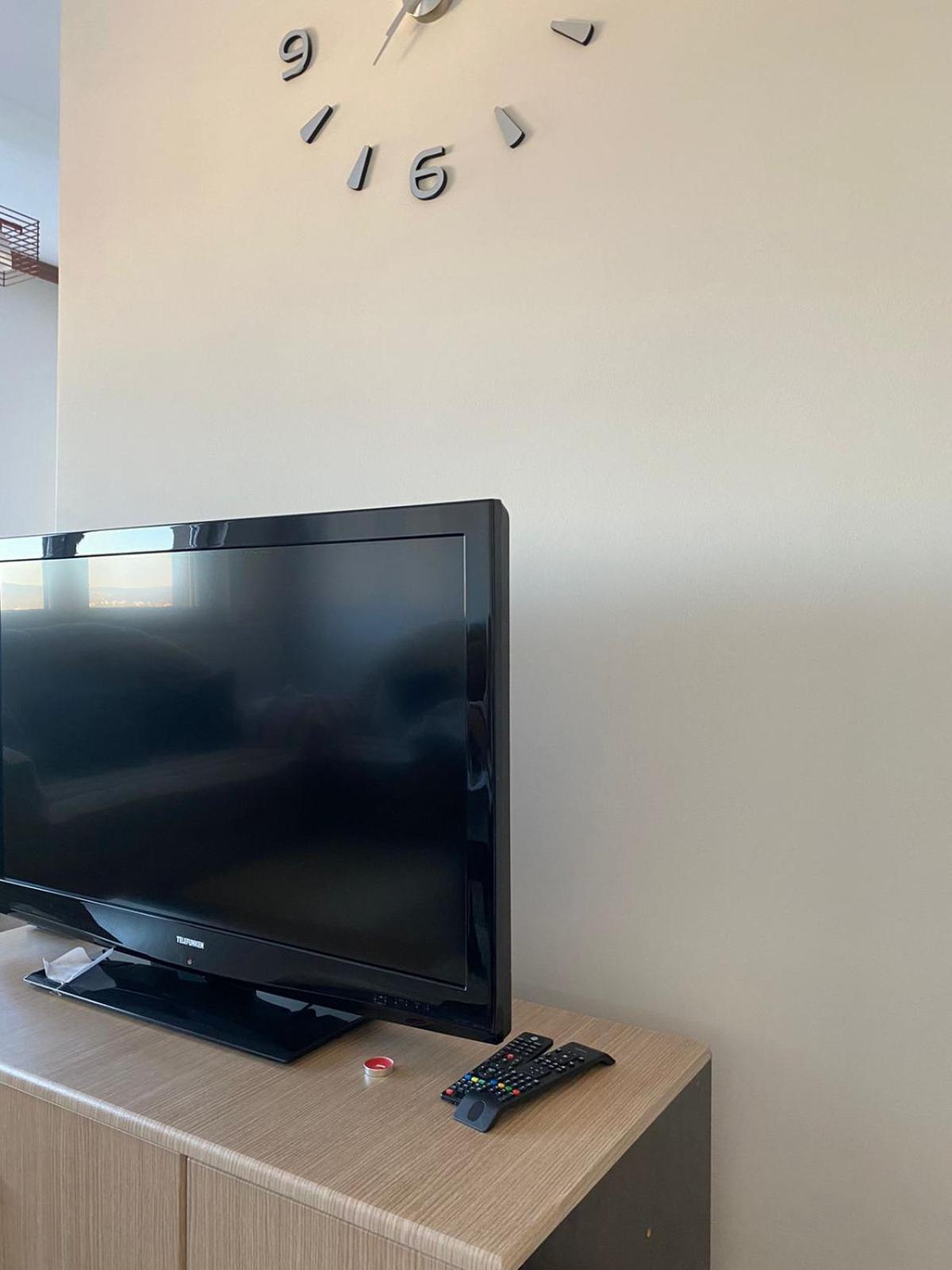 Private Apartments Prishtina Prishtine Bagian luar foto