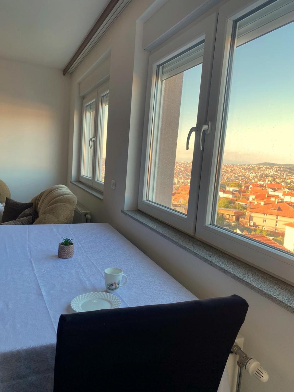 Private Apartments Prishtina Prishtine Bagian luar foto